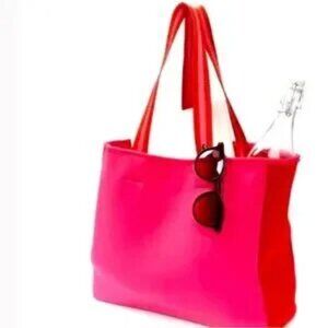 NWT summersalt Neoprene Beach Tote In Pink/Red. Large Tote (13" X 15" X 5")